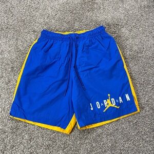 Nike Air Jordan Sport DNA Men Shorts CD5757-480 L Above Knees Woven Lightweight